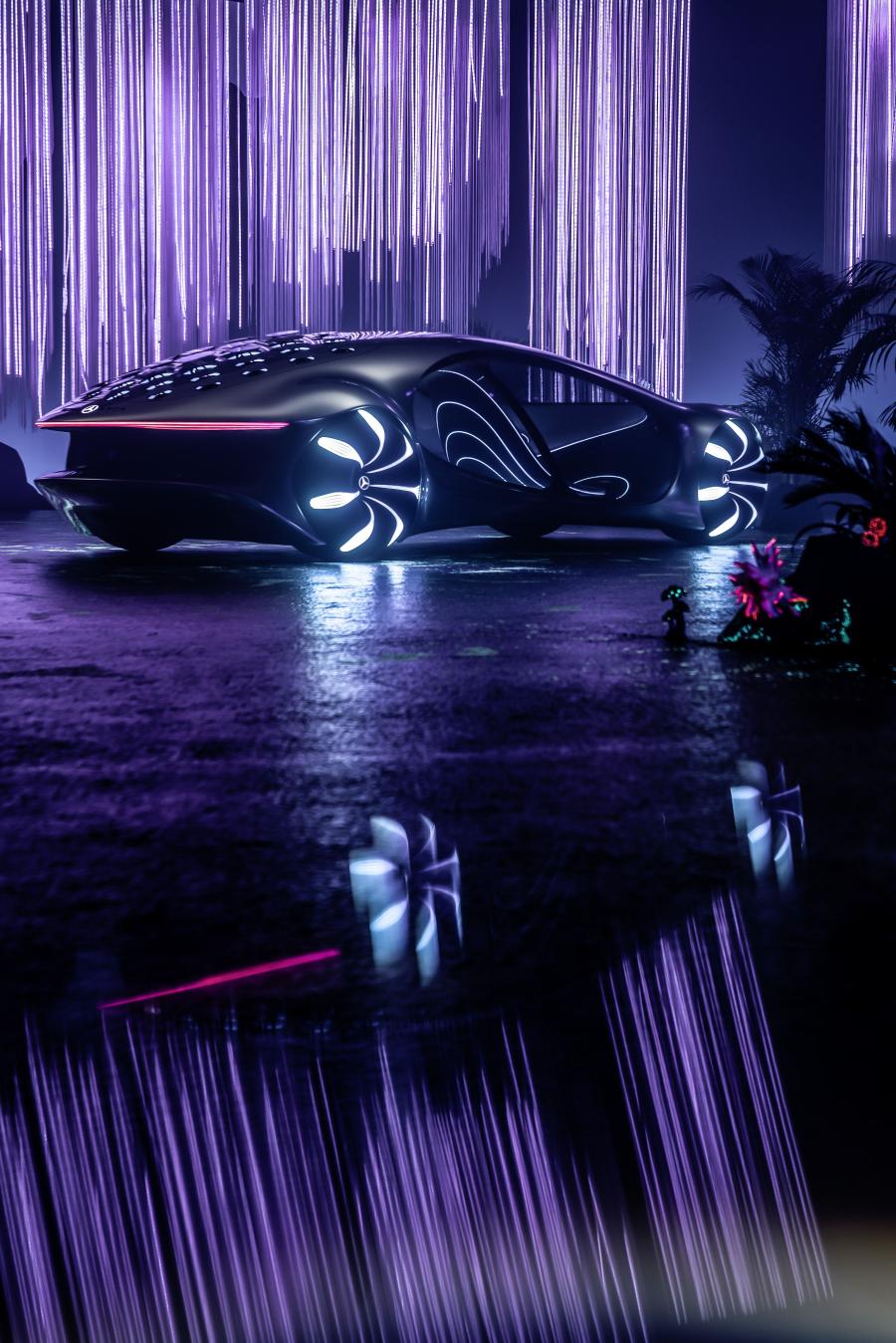  Mercedes-Benz VISION AVTR 2020 года  (фото 16 из 64)